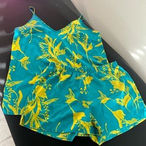 Two piece set